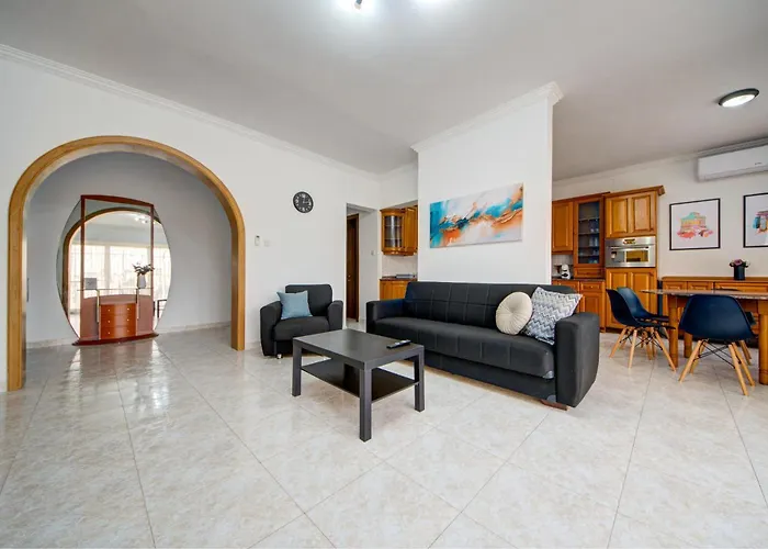 Διαμέρισμα Coastal Gem With Stunning Sea Views By 360 Estates *