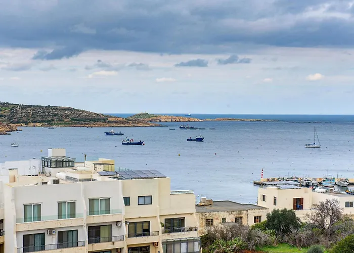 Coastal Gem With Stunning Sea Views By 360 Estates Σεντ Πόλς Μπέι