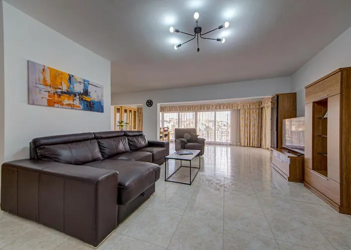 Διαμέρισμα Coastal Gem With Stunning Sea Views By 360 Estates *