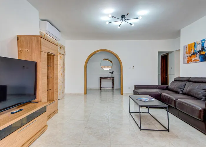 Coastal Gem With Stunning Sea Views By 360 Estates *