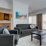 公寓 Coastal Gem With Stunning Sea Views By 360 Estates *