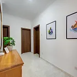 公寓 Coastal Gem With Stunning Sea Views By 360 Estates *