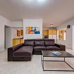 Coastal Gem With Stunning Sea Views By 360 Estates 公寓 圣保罗湾城