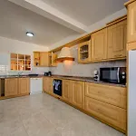 公寓 Coastal Gem With Stunning Sea Views By 360 Estates 圣保罗湾城