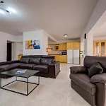 Coastal Gem With Stunning Sea Views By 360 Estates 公寓 圣保罗湾城
