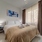 Coastal Gem With Stunning Sea Views By 360 Estates 圣保罗湾城