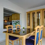公寓 Coastal Gem With Stunning Sea Views By 360 Estates 圣保罗湾城