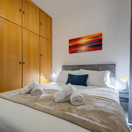 Lejlighed Coastal Gem With Stunning Sea Views By 360 Estates