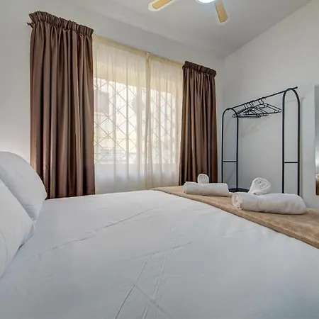 Coastal Gem With Stunning Sea Views By 360 Estates *