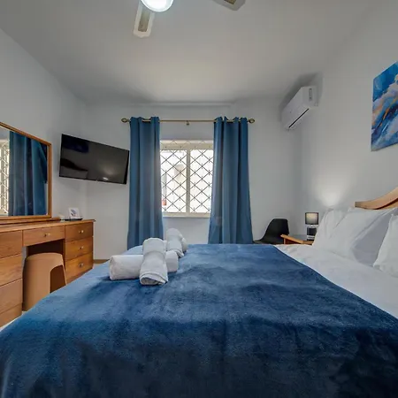 Coastal Gem With Stunning Sea Views By 360 Estates *