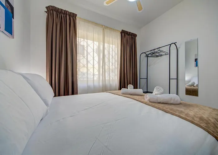 Coastal Gem With Stunning Sea Views By 360 Estates *