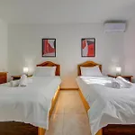 アパート Coastal Gem With Stunning Sea Views By 360 Estates セント・ポールズ・ベイ