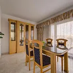 Coastal Gem With Stunning Sea Views By 360 Estates アパート セント・ポールズ・ベイ