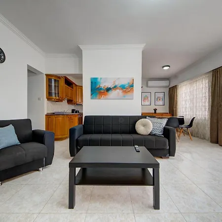 アパート Coastal Gem With Stunning Sea Views By 360 Estates