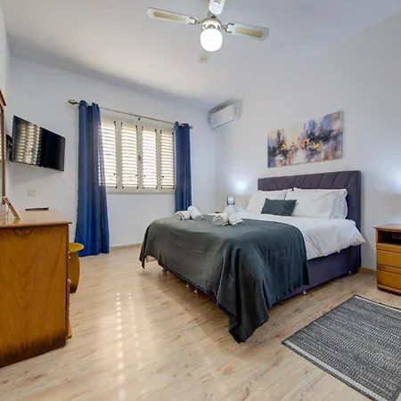 Coastal Gem With Stunning Sea Views By 360 Estates