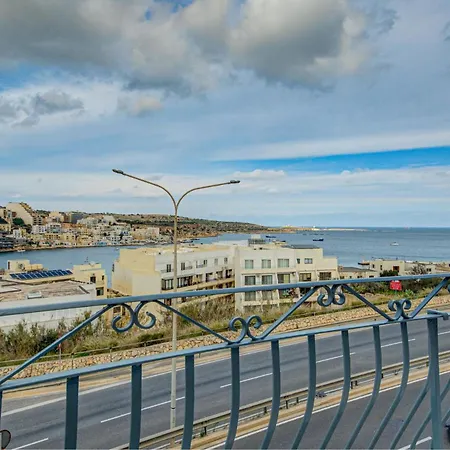 アパート Coastal Gem With Stunning Sea Views By 360 Estates