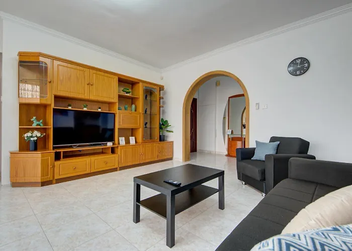 Coastal Gem With Stunning Sea Views By 360 Estates 아파트 세인트폴스베이