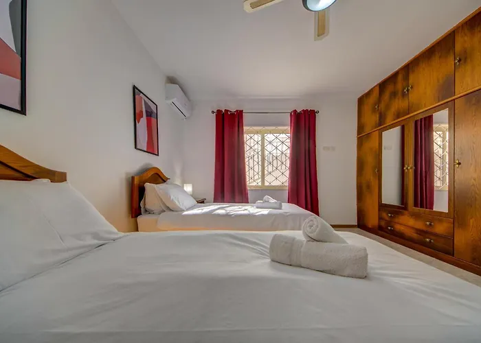 Coastal Gem With Stunning Sea Views By 360 Estates * 세인트폴스베이