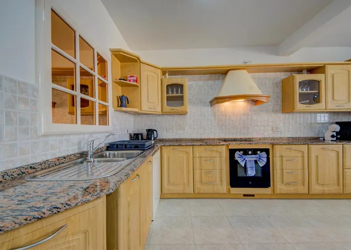 Coastal Gem With Stunning Sea Views By 360 Estates *