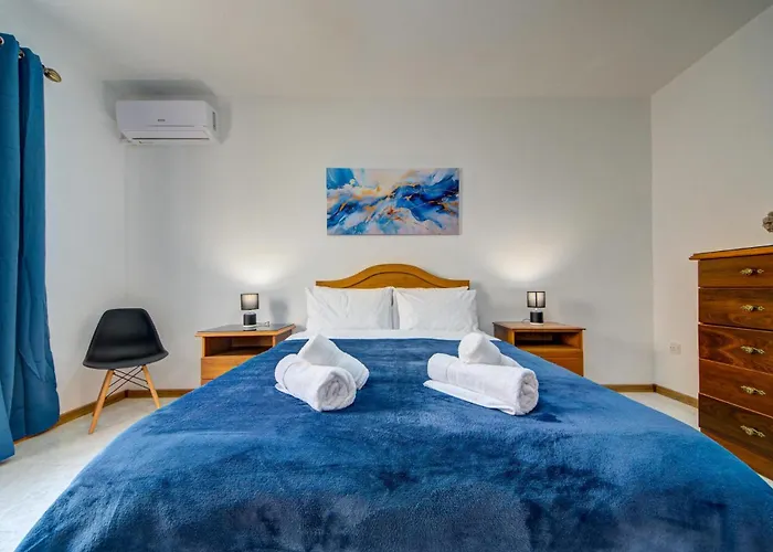 Coastal Gem With Stunning Sea Views By 360 Estates * 세인트폴스베이